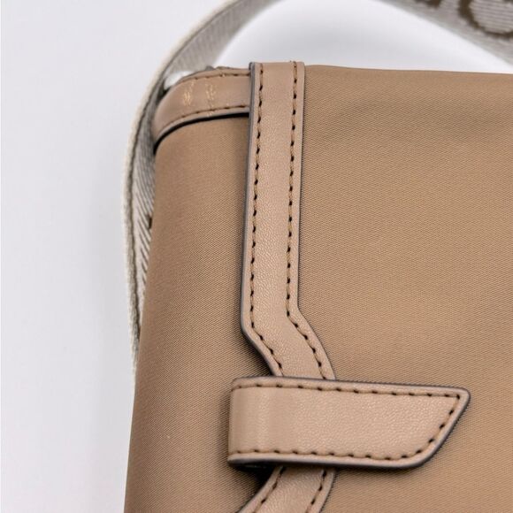 Michael Kors Women's Jet Set Small Nylon Smartphone Crossbody Bag - Picture 10 of 16